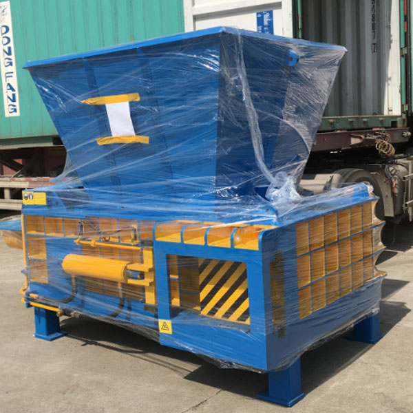 horizontal metal baler