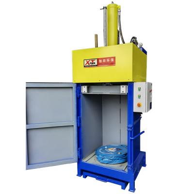 Semi-automatic Horizontal Baler: Bridging Efficiency and Waste Management